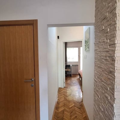 Alquiler de un acogedor apartamento de 2 habitaciones, 46 m², Voždovac, Belgrado, Serbia